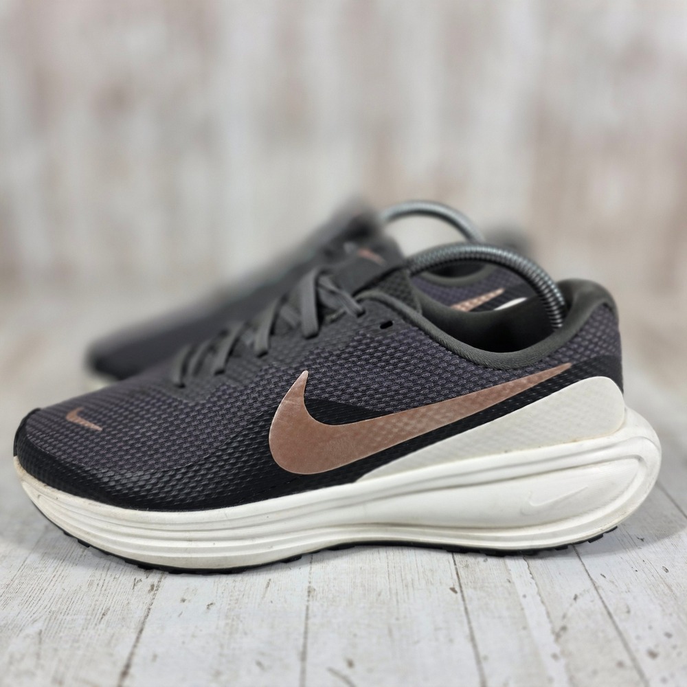 Nike Motiva Women Dark Smoke Grey Metallic Red Bronze Running Shoes DV1238-005